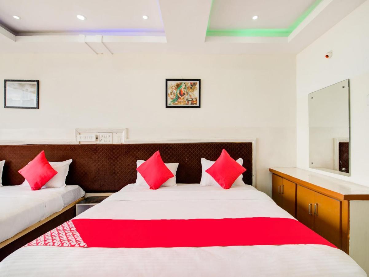 Oyo 69511 Hotel Sea E Pearl Visakhapatnam Dış mekan fotoğraf