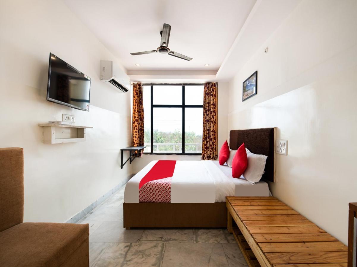Oyo 69511 Hotel Sea E Pearl Visakhapatnam Dış mekan fotoğraf
